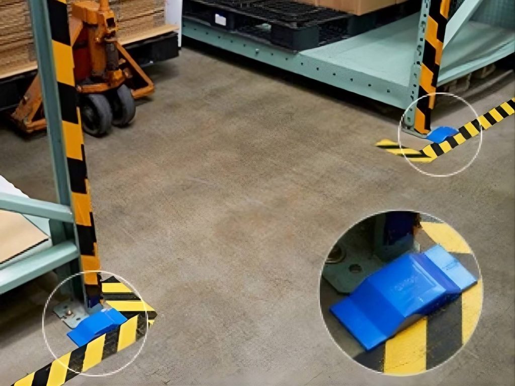 Bẫy  Pheromone được được bên trong kho nhà máy thực phẩm